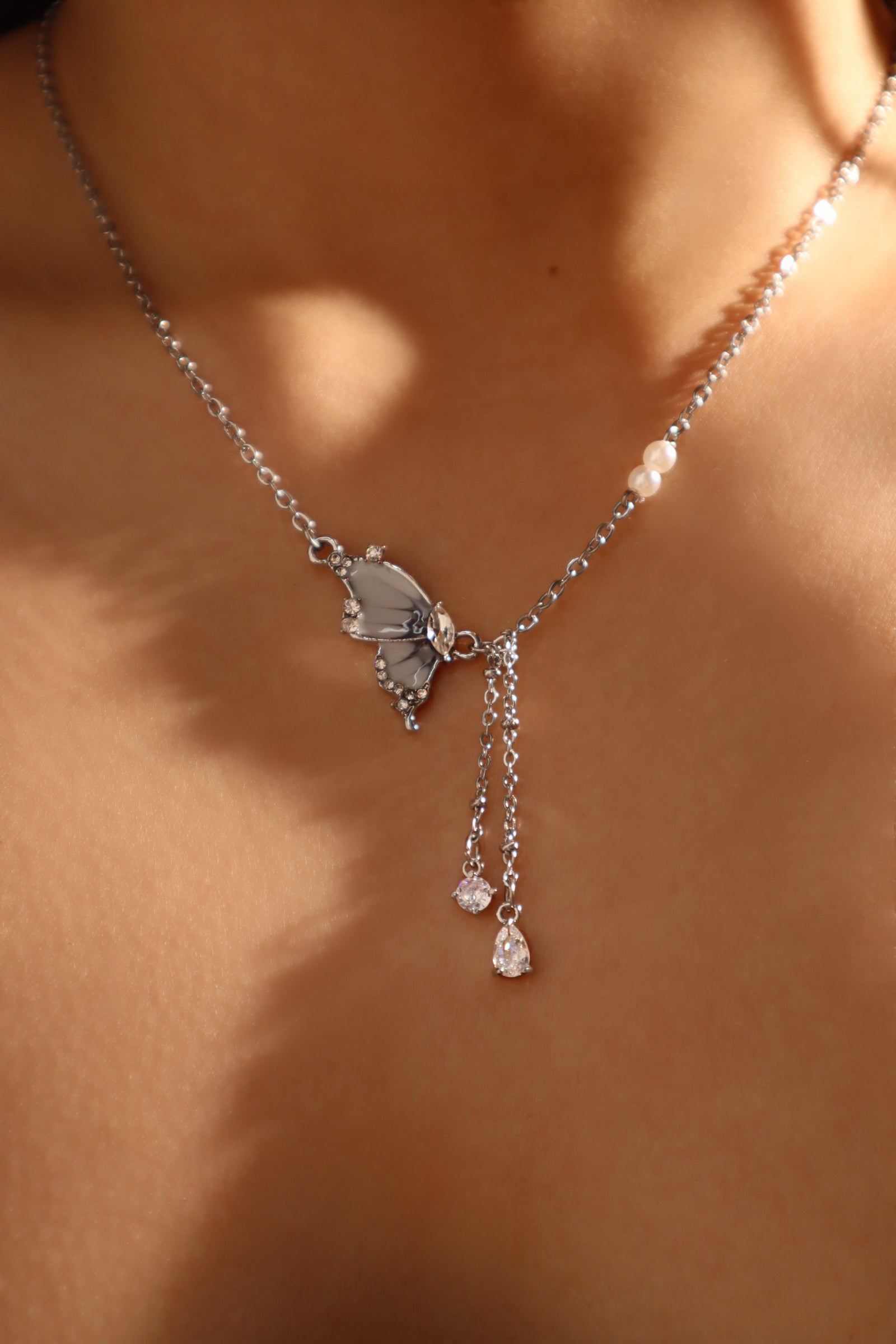 Diamond Butterfly Pearls Necklace