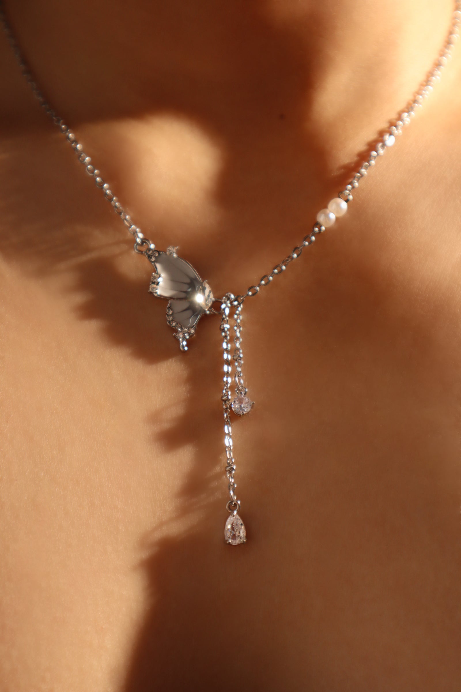 Diamond Butterfly Pearls Necklace